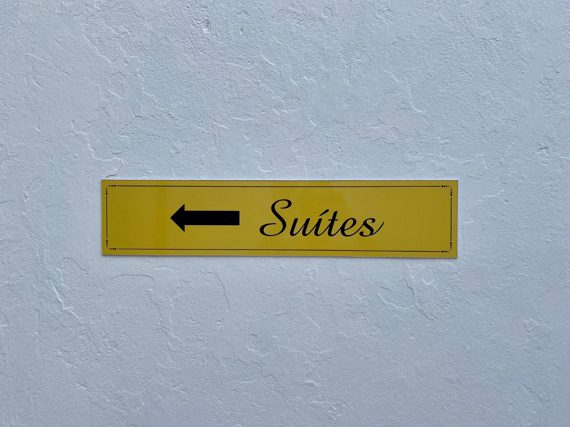 Kalug - Suite Casal Independente Em Guest House Ilhéus Eksteriør billede